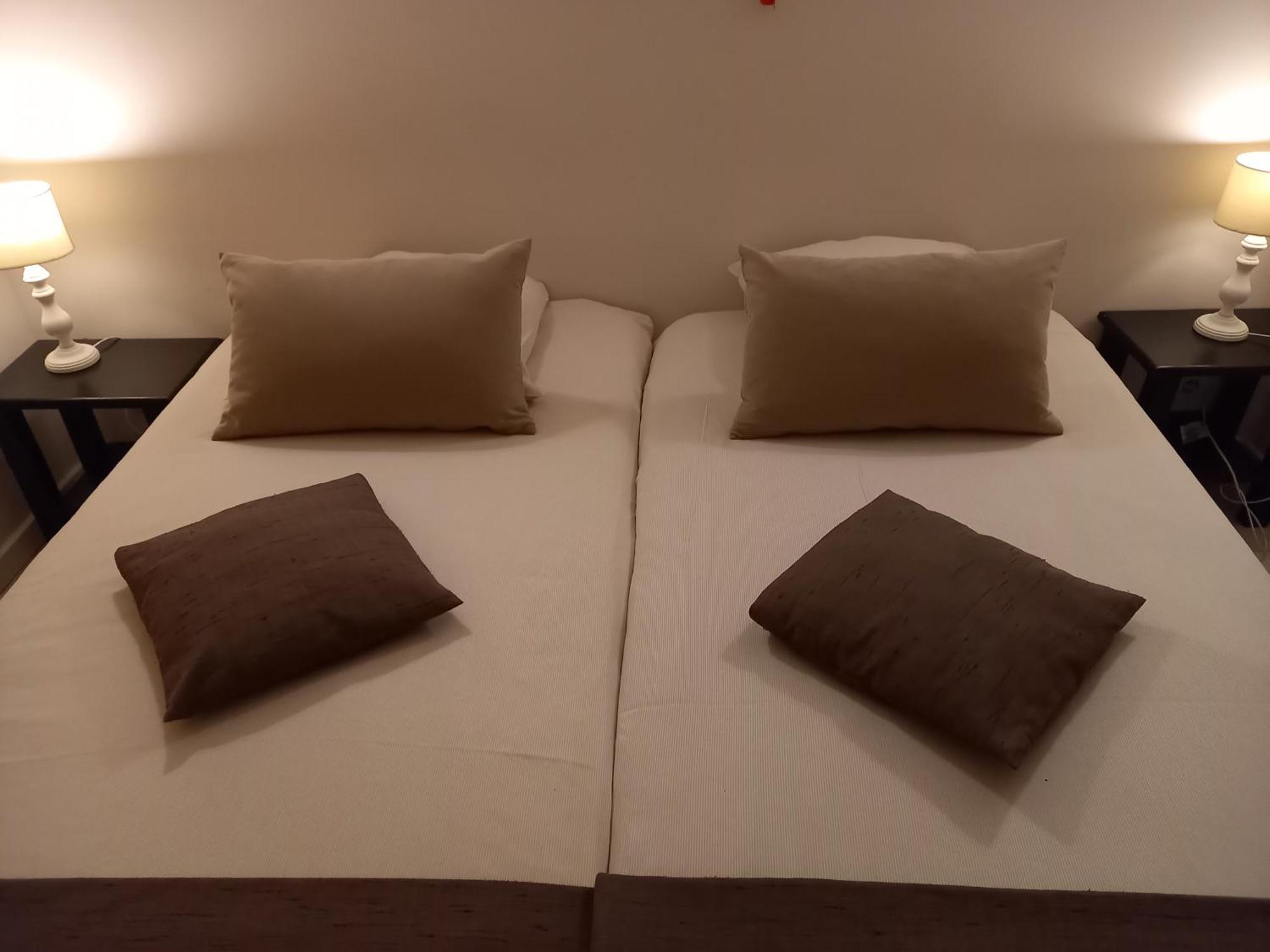 Hebergement Confort Comfortlogies La Fontanella Ла-Рош-ан-Арден Экстерьер фото